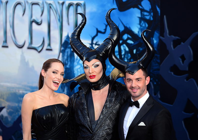 Illustration for article titled Angelina Jolie Accessorizes Like a Disney Villain